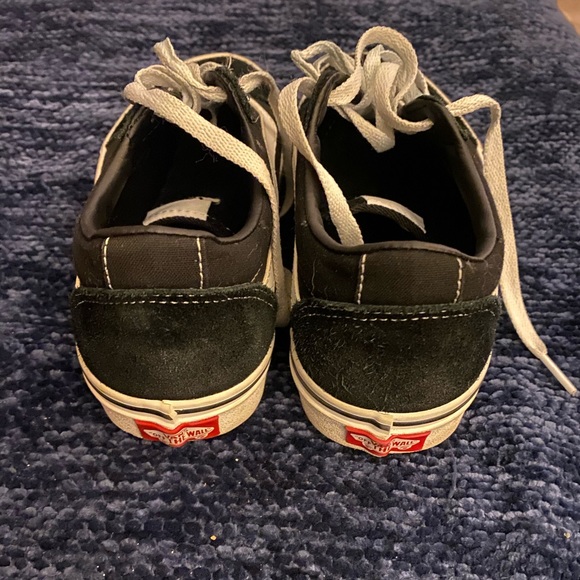 Vans - Picture 3 of 3